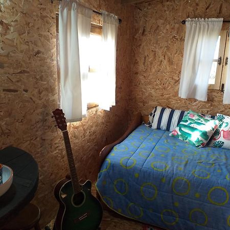 Cabana Da Oliveira มาร์โก เดอ คานาเวเซส ห้อง รูปภาพ